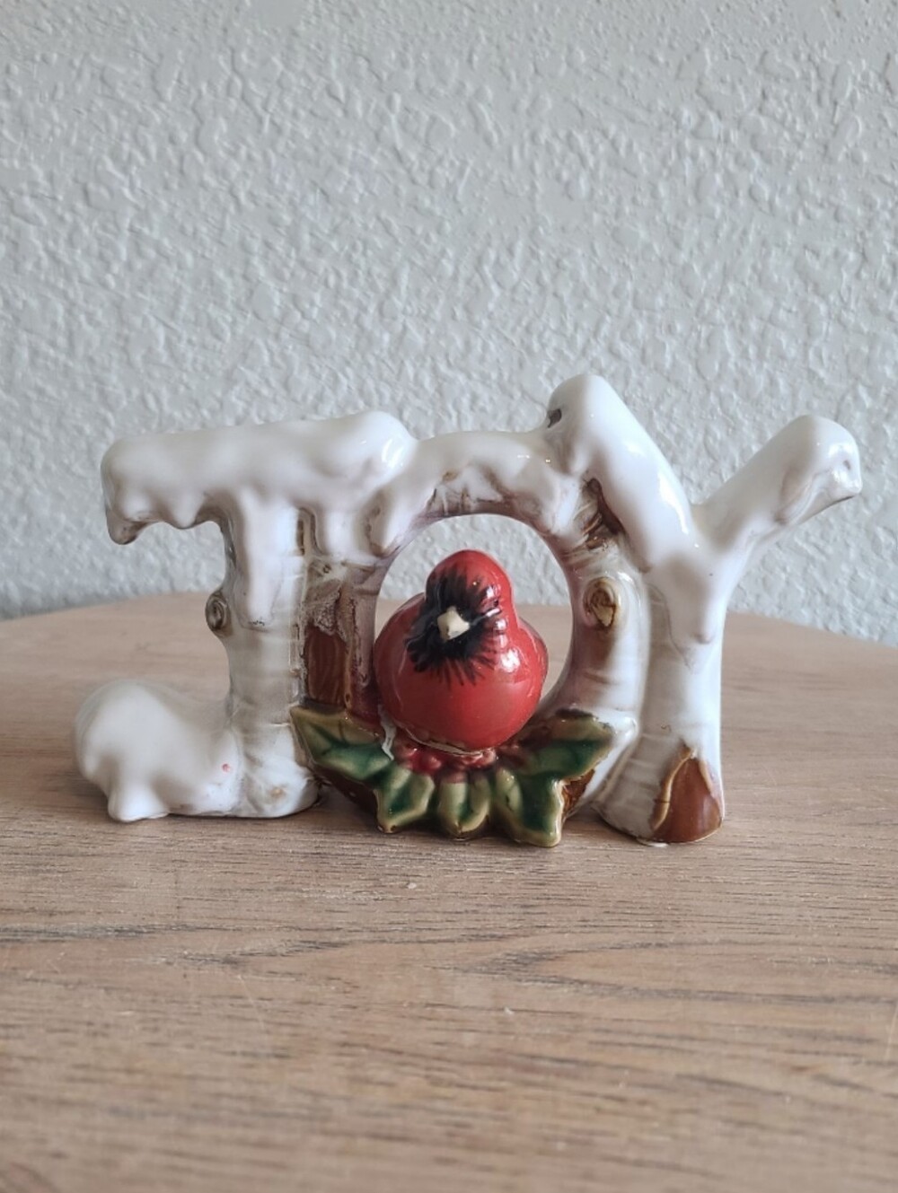 Vtg Ceramic Christmas JOY Cardinal Figurine Snow Covered Birch Branch Wood Look